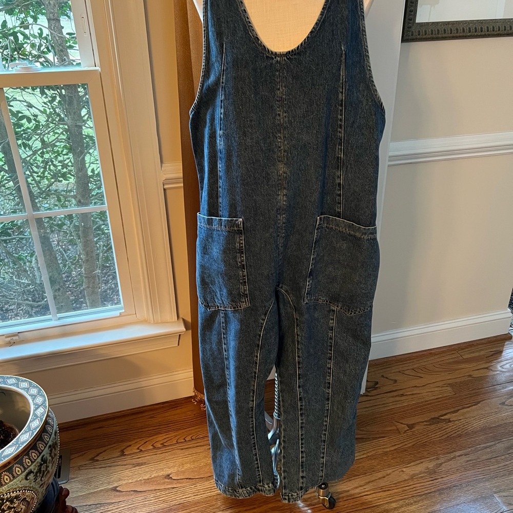 Free People - We The Free –Size M Denim Loose Fitting Overalls/Jumpsuit